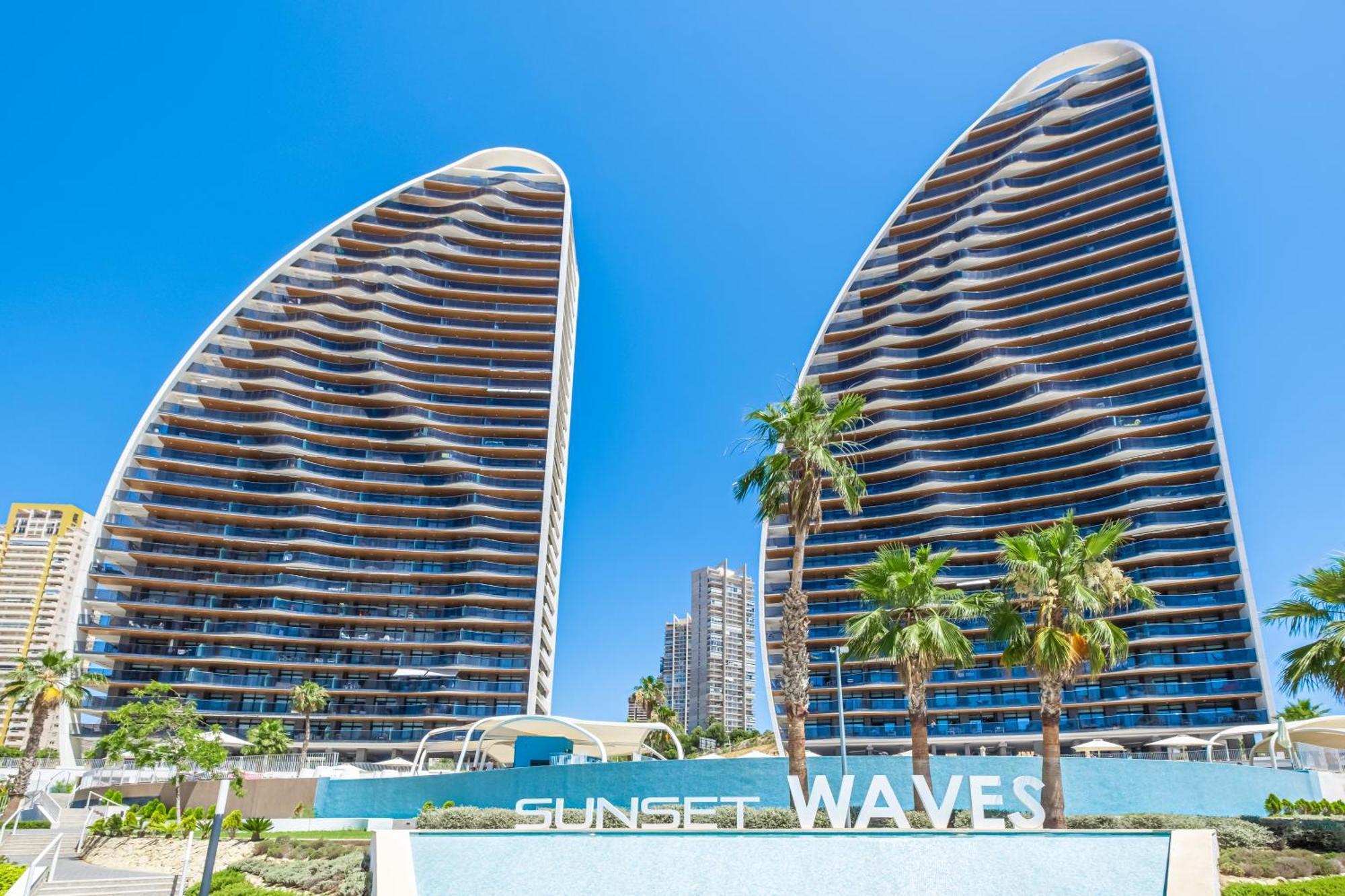 Sunset Waves 18-35 Poniente Beach Resort Μπένιντορμ Εξωτερικό φωτογραφία