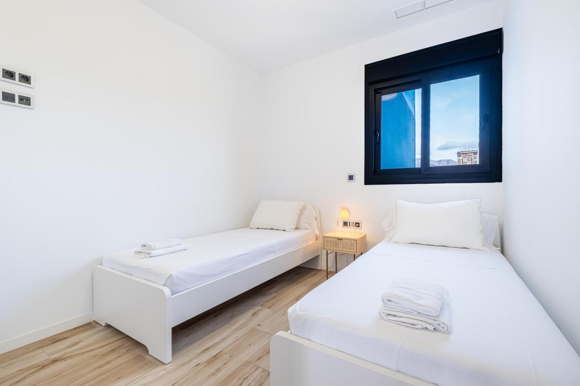 Sunset Waves 18-35 Poniente Beach Resort Μπένιντορμ Εξωτερικό φωτογραφία