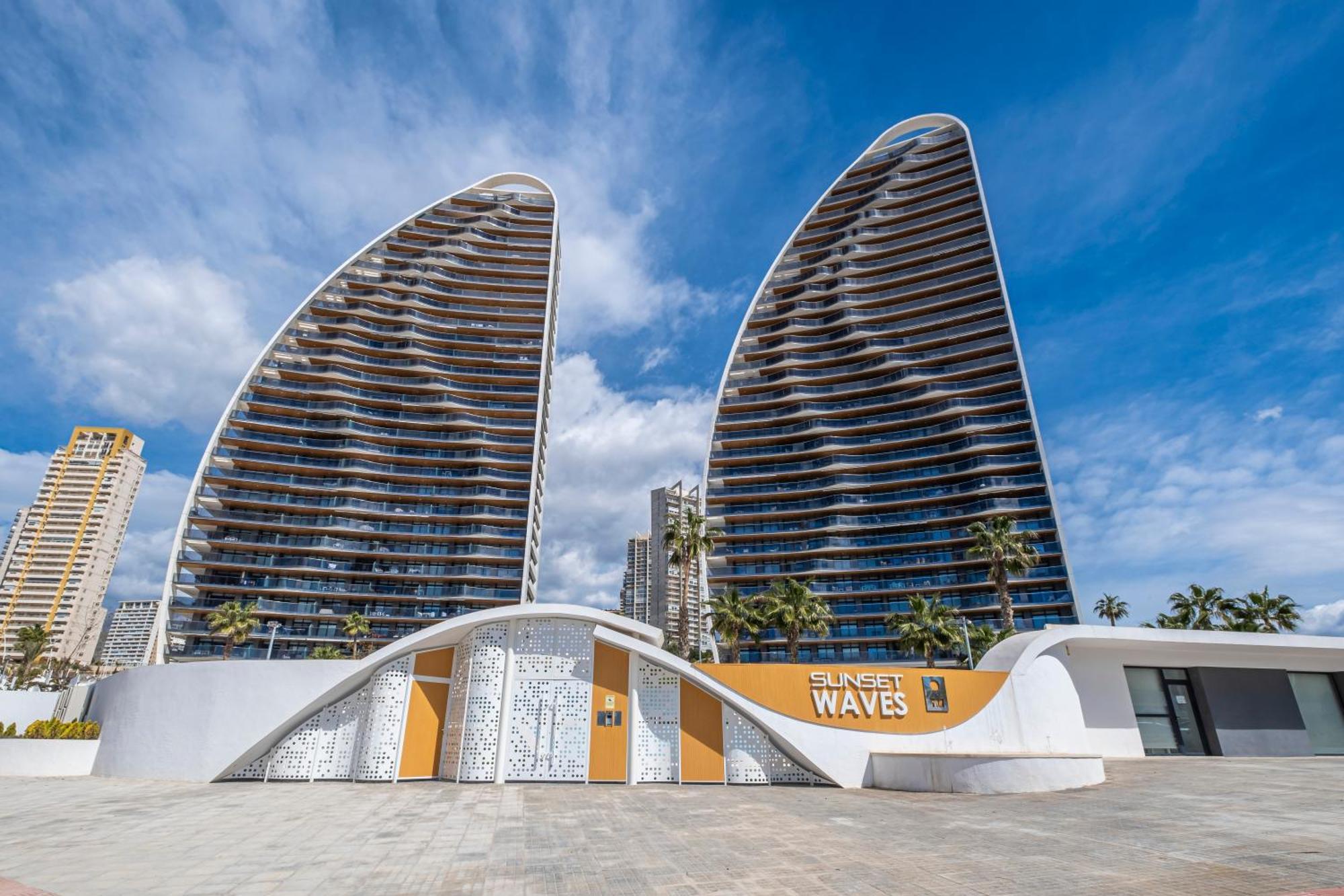 Sunset Waves 18-35 Poniente Beach Resort Μπένιντορμ Εξωτερικό φωτογραφία